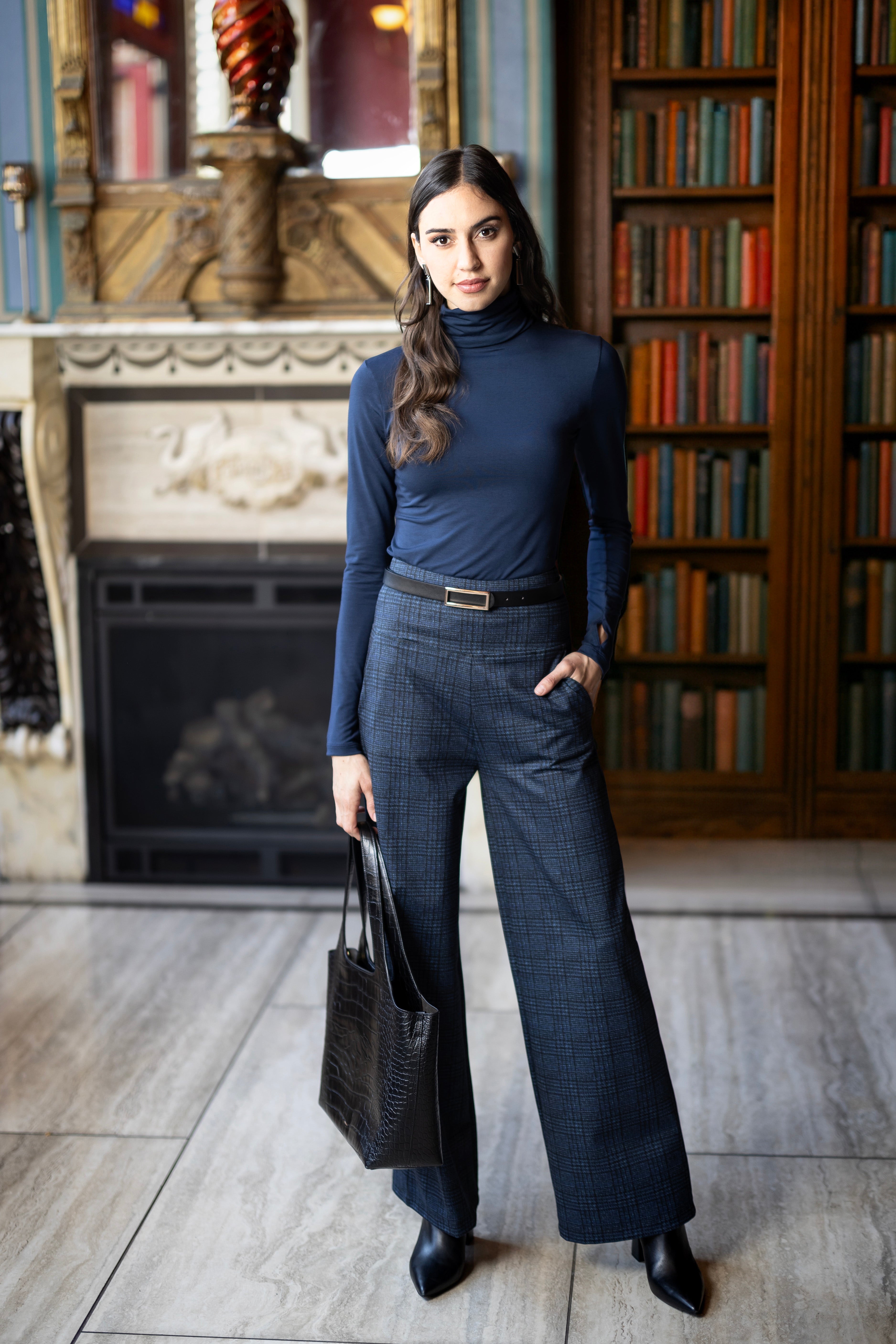 GRACE TURTLENECK: MARINE NAVY