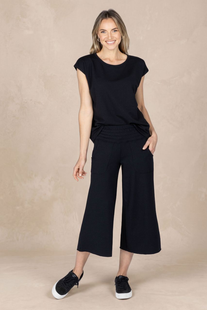 KIRAGRACE COZY BOHO CROP YOGA PANT: BLACK