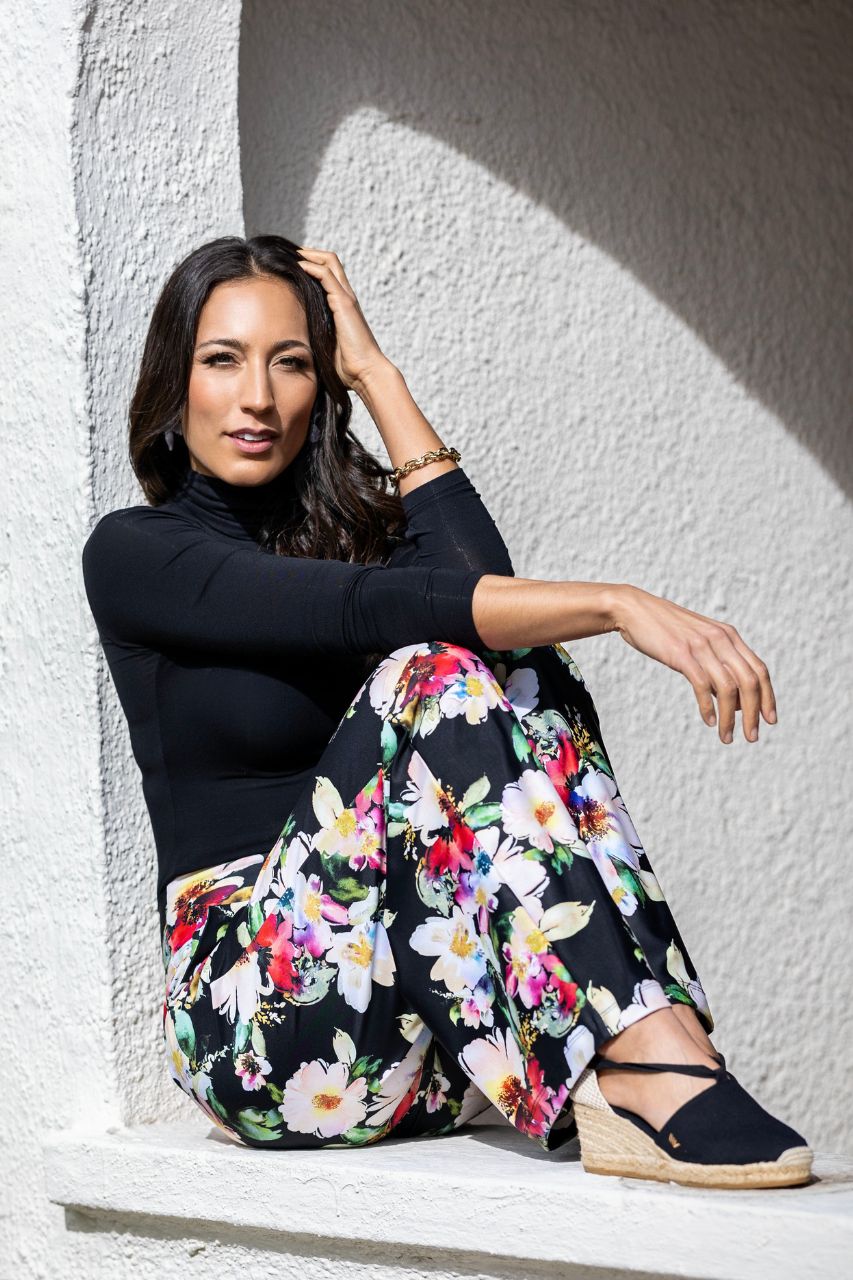 GRACE TURTLENECK: BLACK