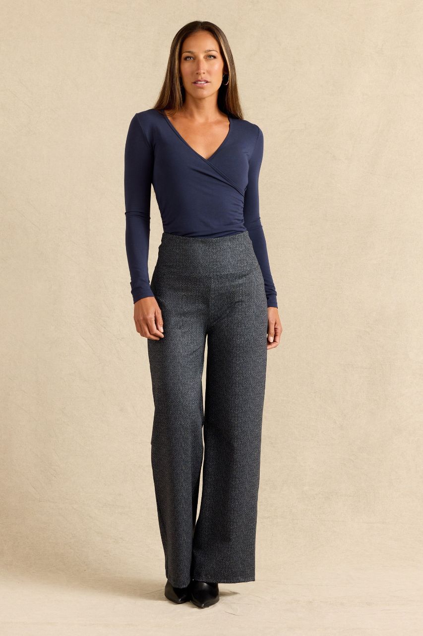 FLAWLESS HIGH WAIST WIDE LEG PANT: CHARCOAL HERRINGBONE