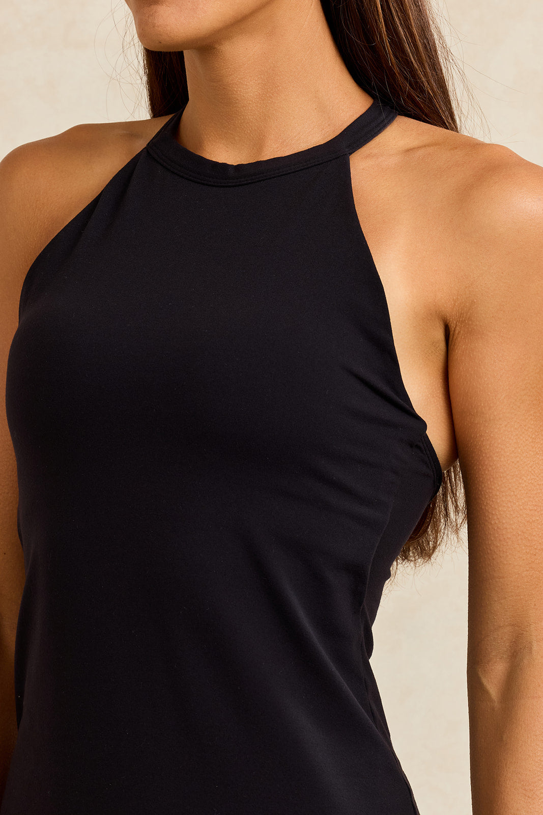 GRACE YOGA HALTER: BLACK