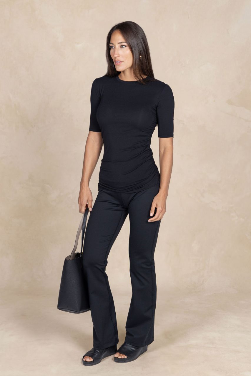 RUCHED ELBOW SLEEVE TEE: BLACK