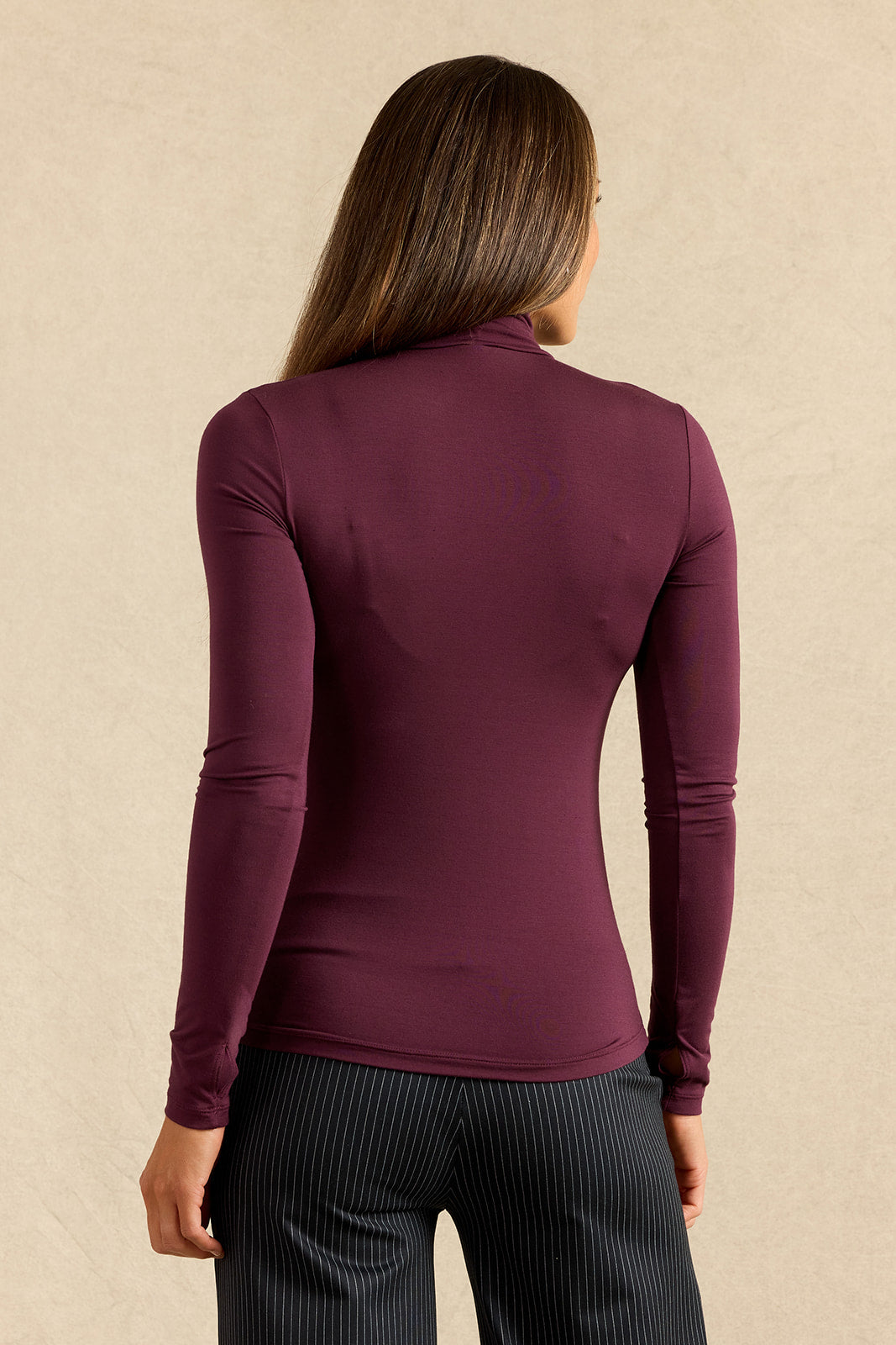 GRACE TURTLENECK: BURGUNDY
