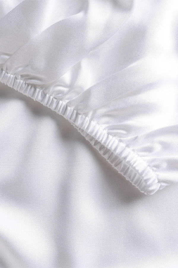 White fitted bed sheet