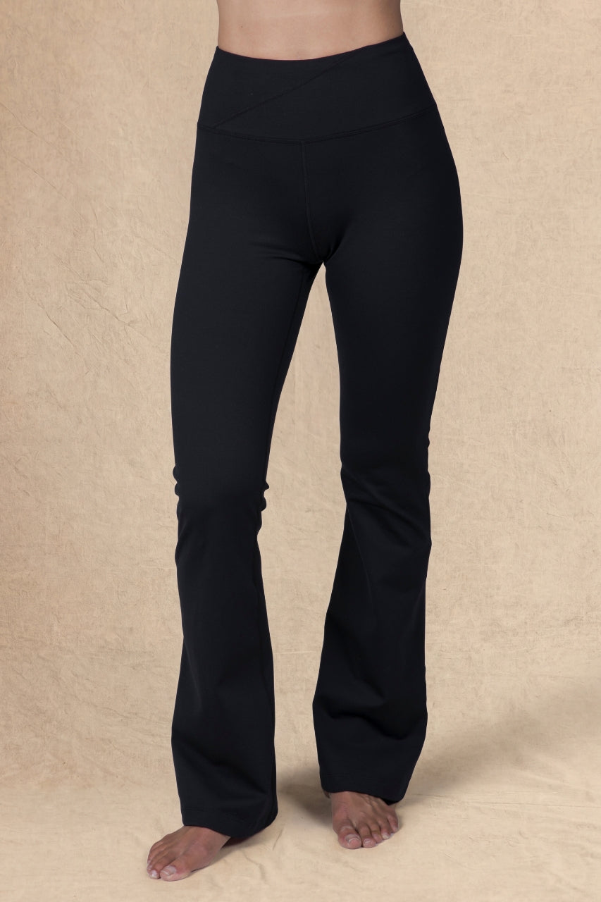 GODDESS LIGHTWEIGHT BOOTCUT: BLACK