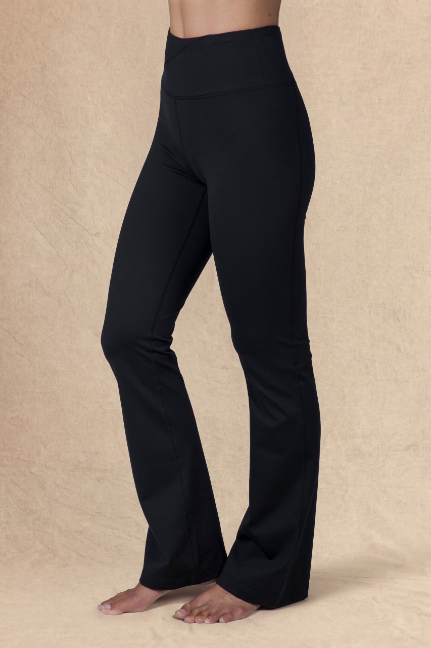 GODDESS LIGHTWEIGHT BOOTCUT: BLACK
