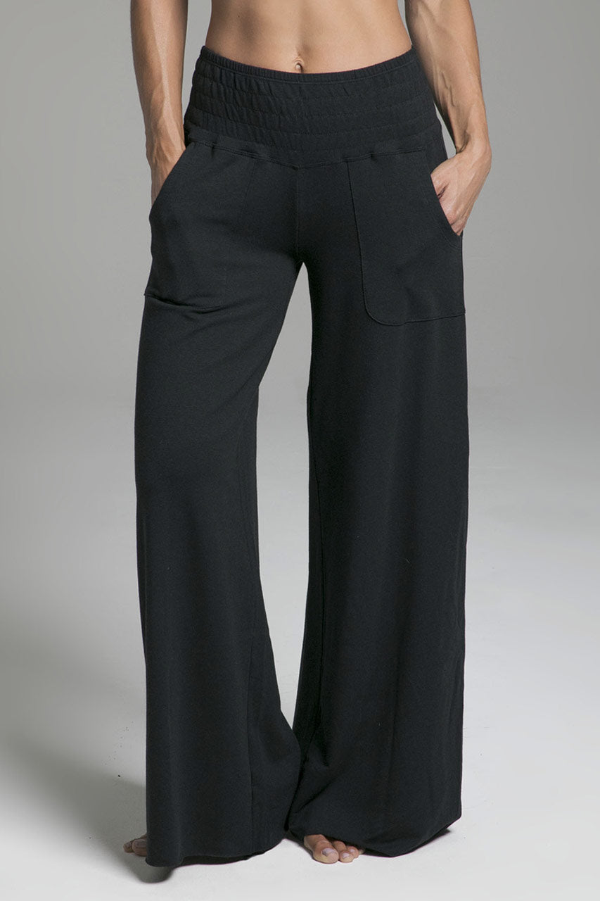 Cozy Boho Yoga Pants in Black with Pockets