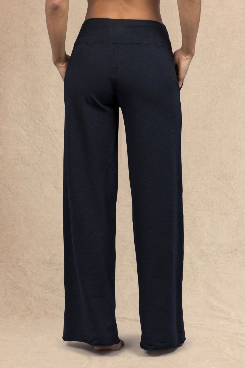 PINTUCK LOUNGE PANT: BLACK