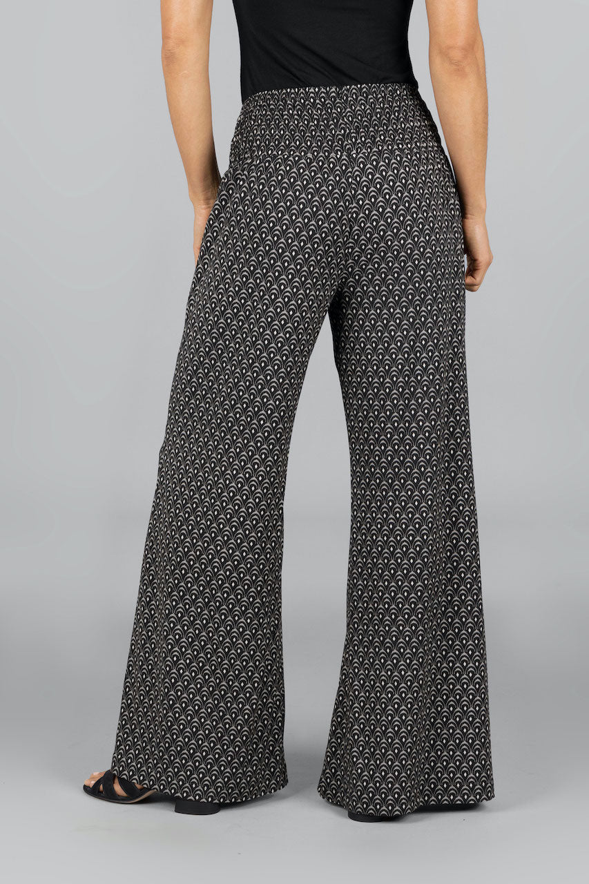 Women’s flowy pants