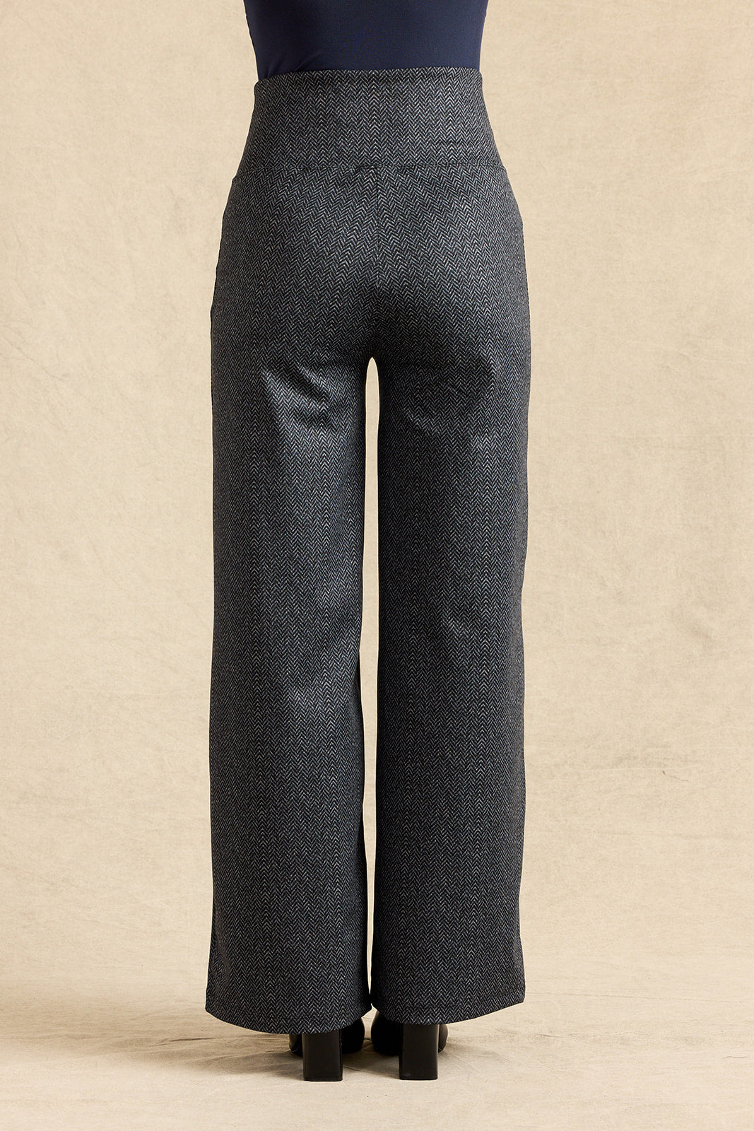 FLAWLESS HIGH WAIST WIDE LEG PANT: CHARCOAL HERRINGBONE