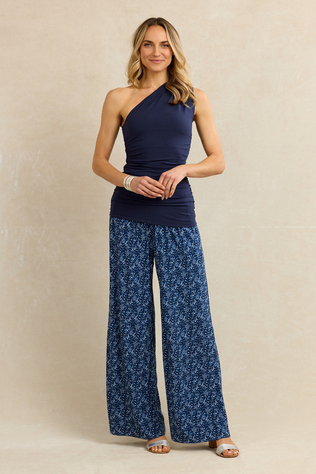 PORTOFINO TRAVEL PANT: BLUE VINES
