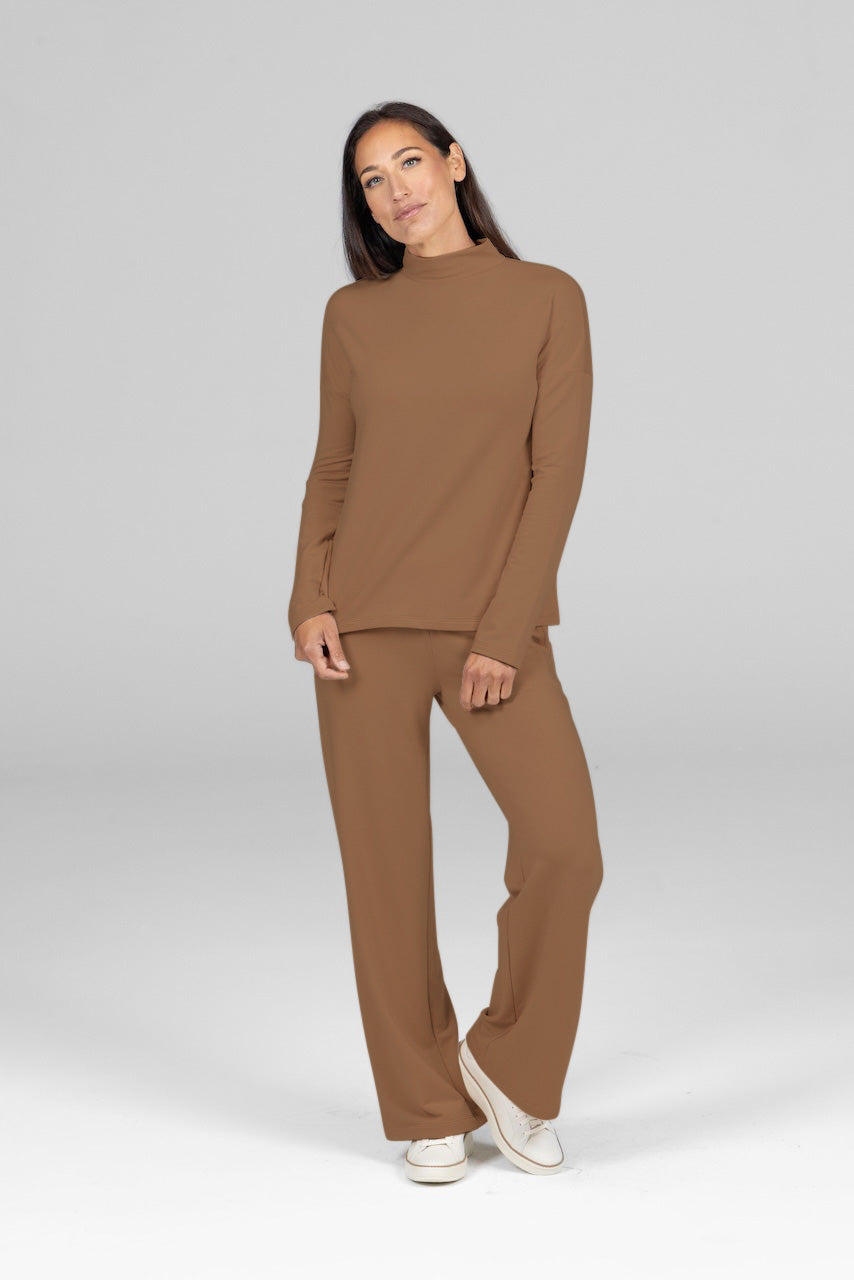 COZY MOCK NECK PULL-OVER: CAMEL