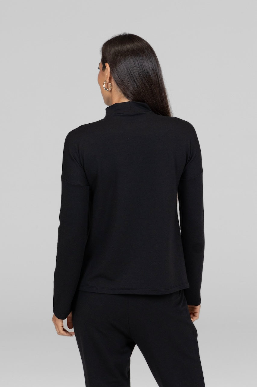 COZY MOCK NECK PULL-OVER: BLACK