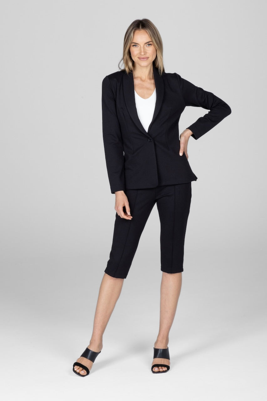 KNEE PANT: BLACK PONTE