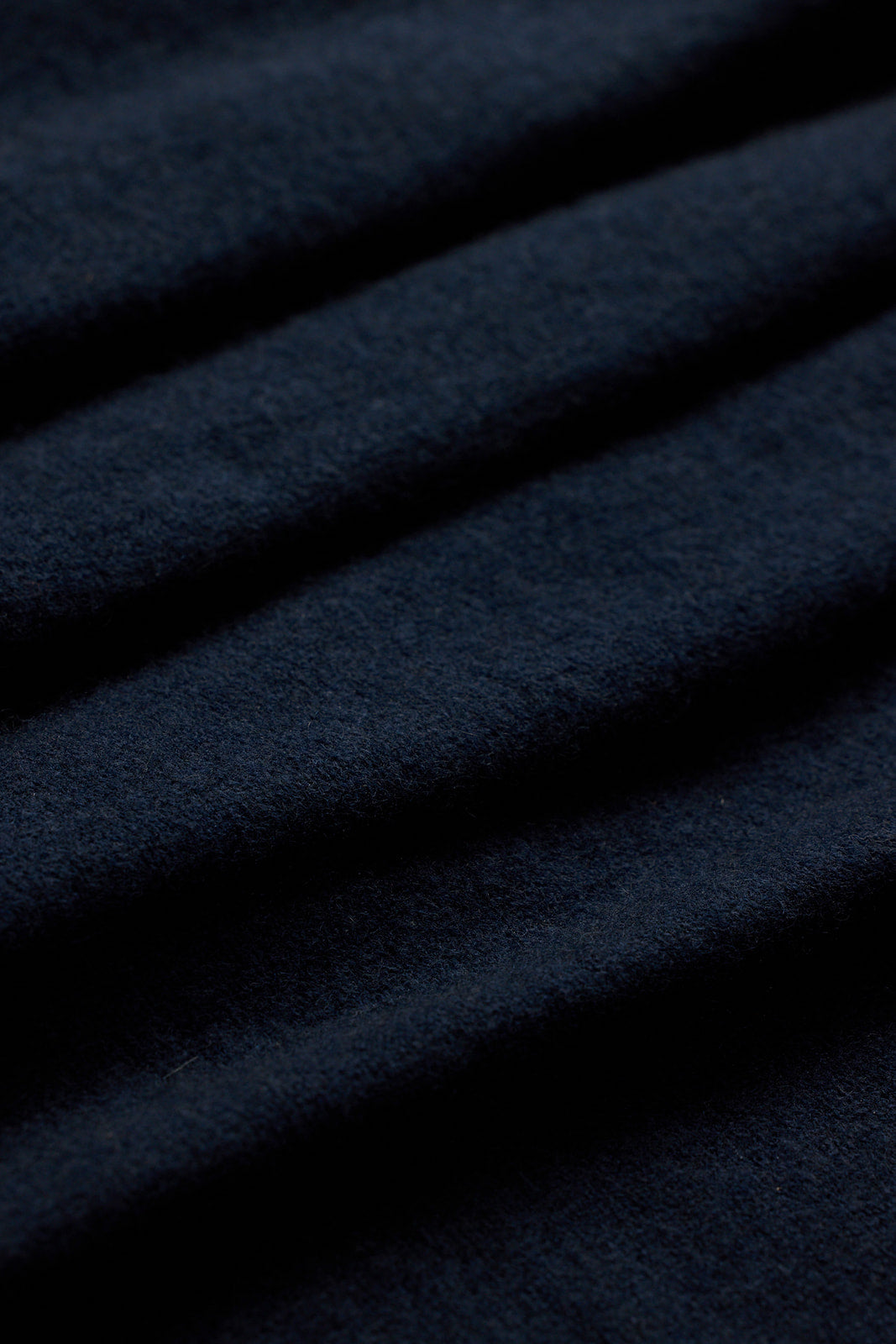 CASHMERE SCARF: NAVY